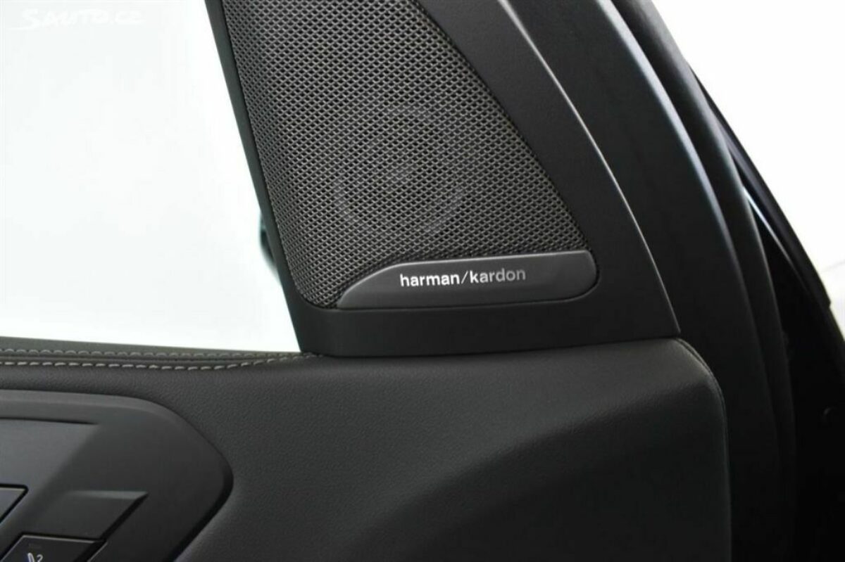 Fotografie vozu - klik pro zvětšení