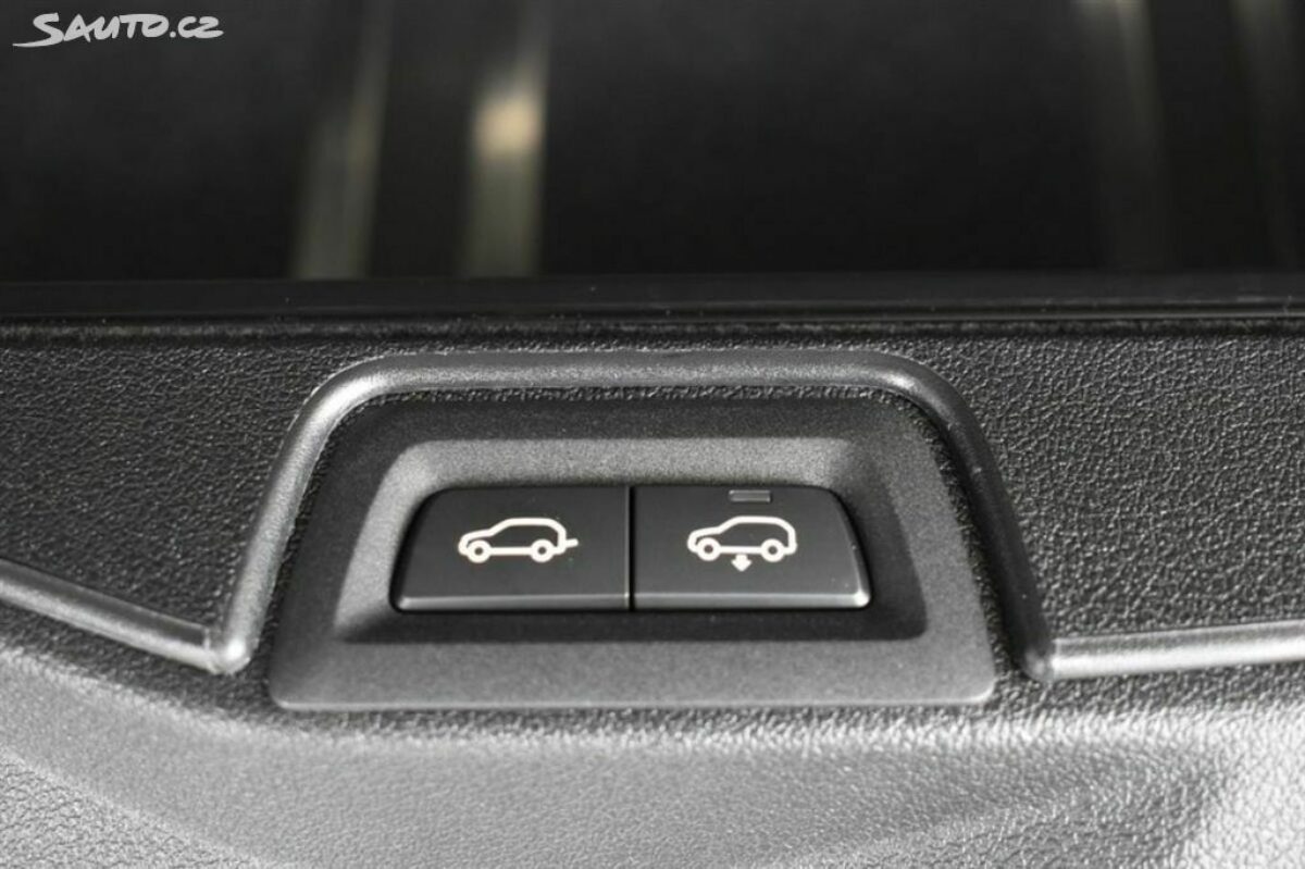 Fotografie vozu - klik pro zvětšení