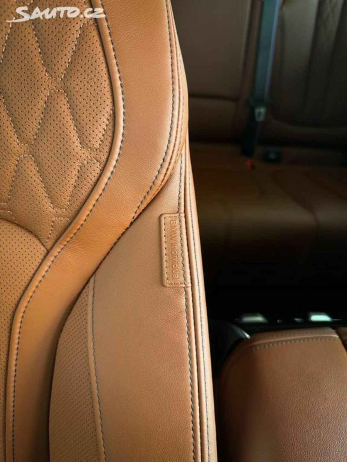 Fotografie vozu - klik pro zvětšení