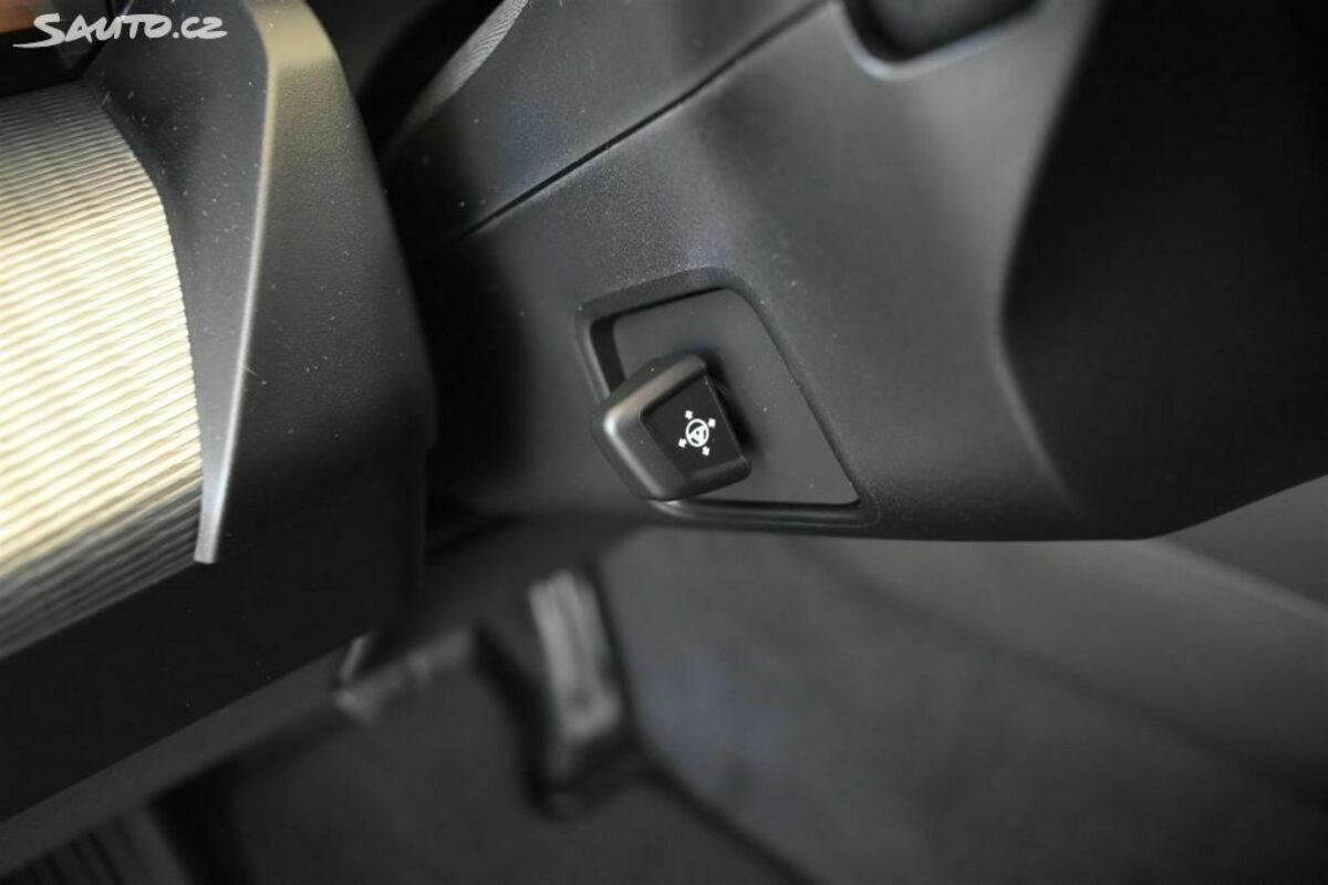 Fotografie vozu - klik pro zvětšení