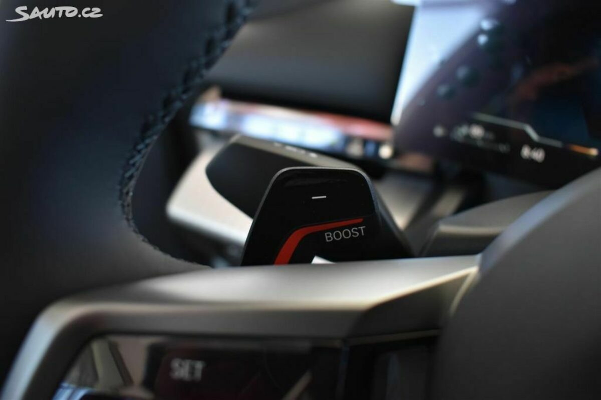 Fotografie vozu - klik pro zvětšení