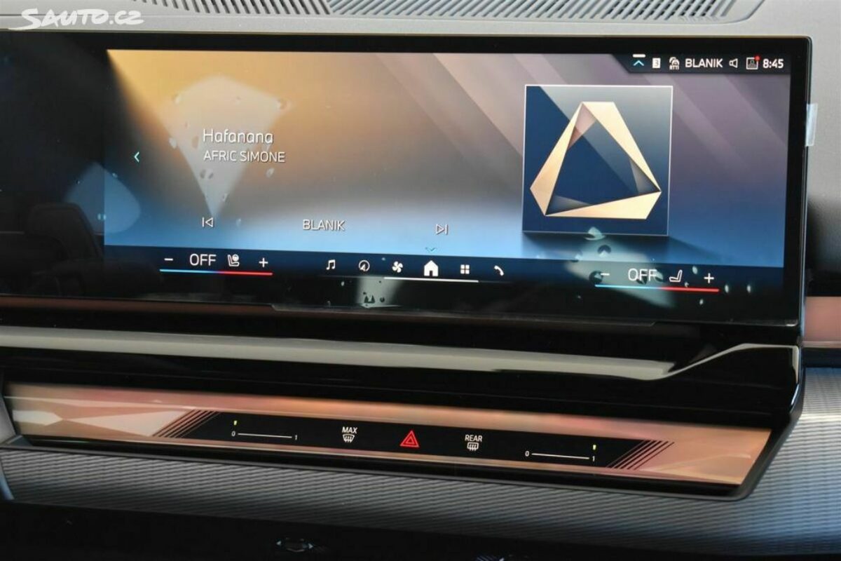 Fotografie vozu - klik pro zvětšení