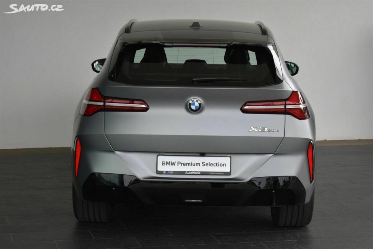 Fotografie vozu - klik pro zvětšení