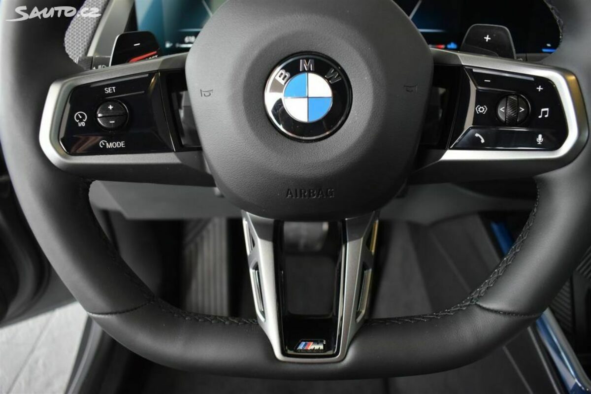 Fotografie vozu - klik pro zvětšení