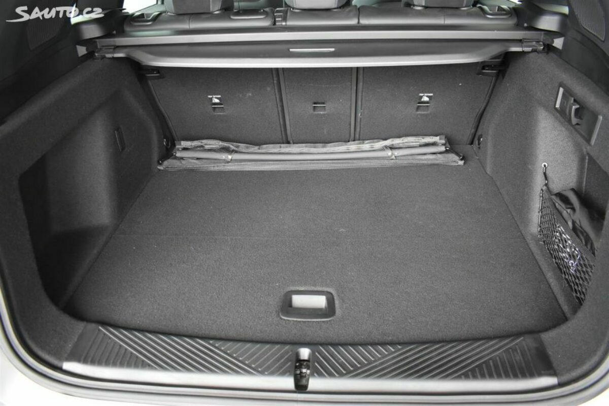 Fotografie vozu - klik pro zvětšení