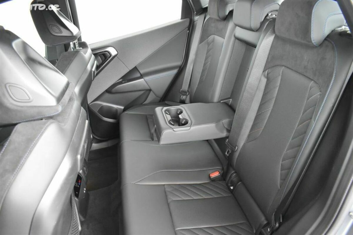 Fotografie vozu - klik pro zvětšení