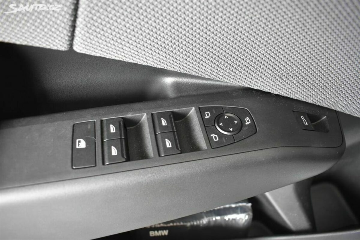 Fotografie vozu - klik pro zvětšení