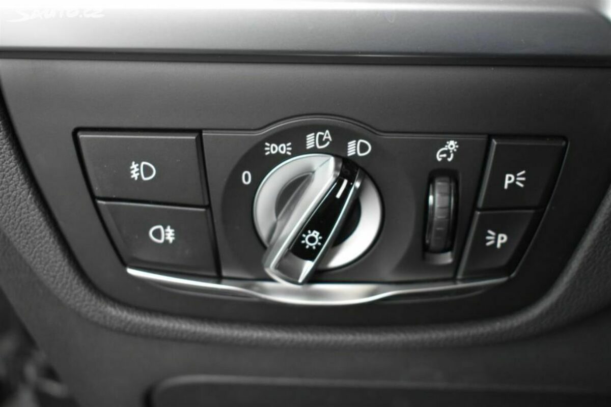 Fotografie vozu - klik pro zvětšení