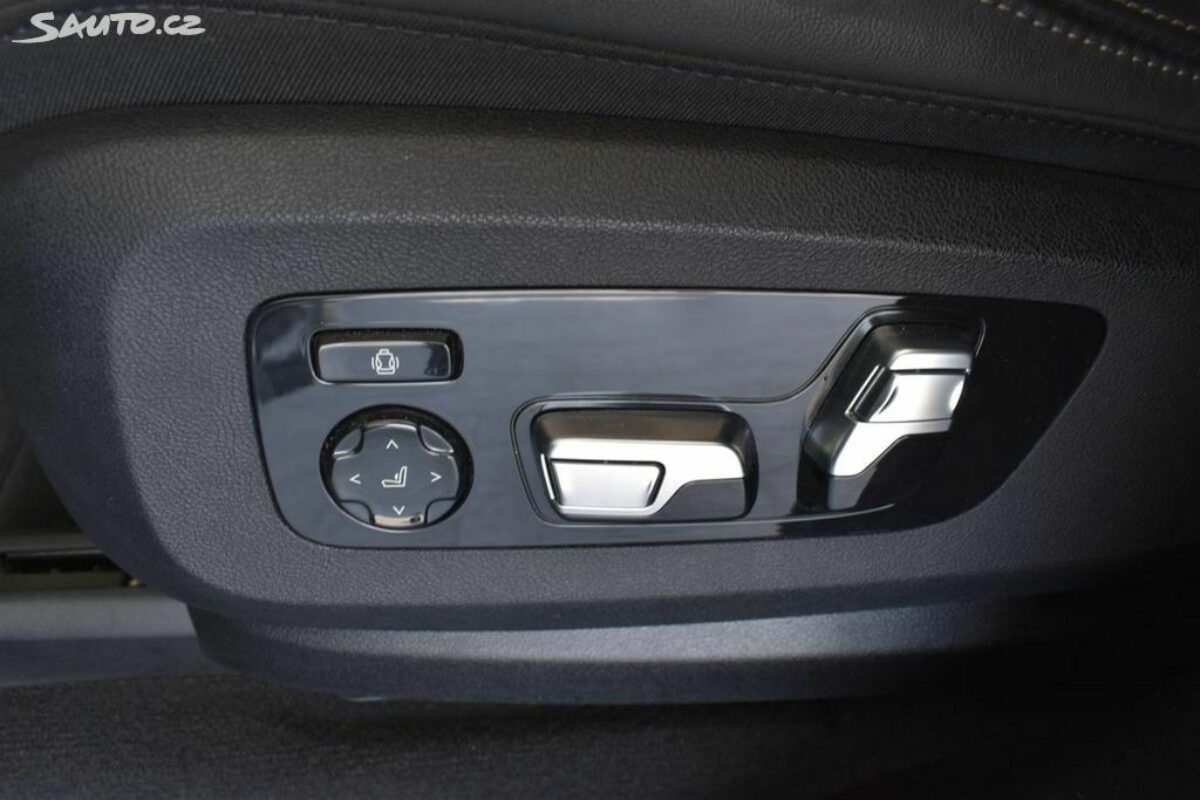 Fotografie vozu - klik pro zvětšení