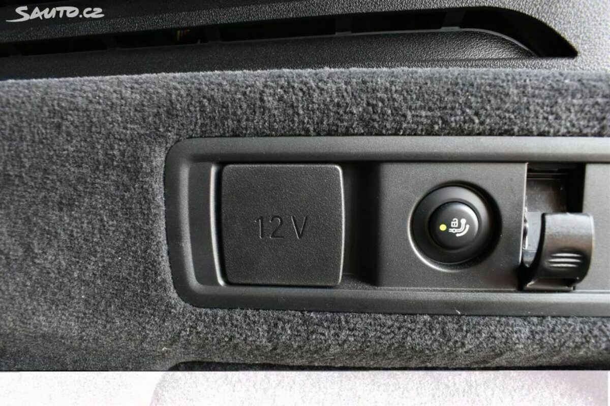 Fotografie vozu - klik pro zvětšení