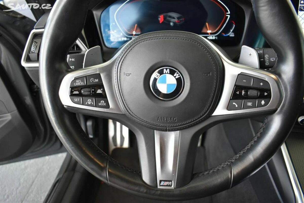 Fotografie vozu - klik pro zvětšení