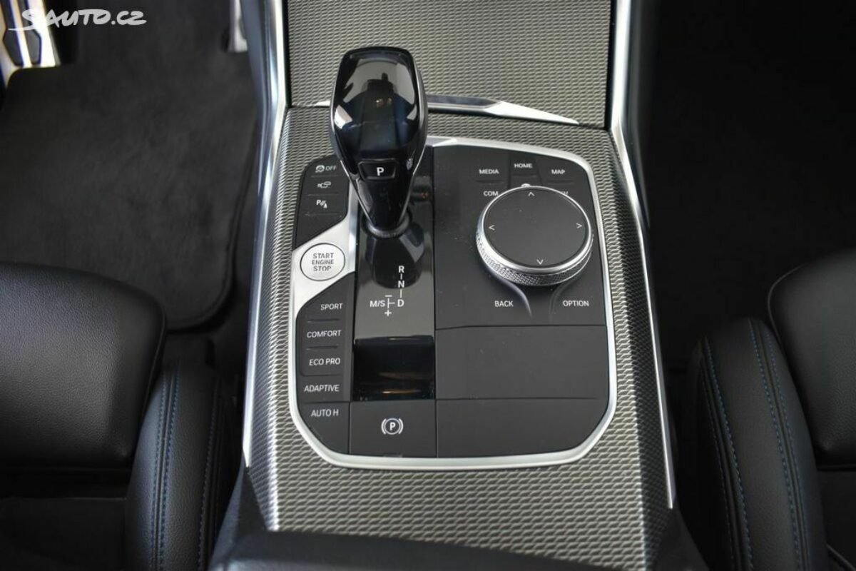 Fotografie vozu - klik pro zvětšení