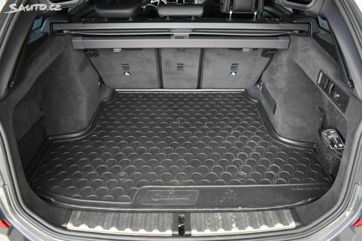 Fotografie vozu - klik pro zvětšení