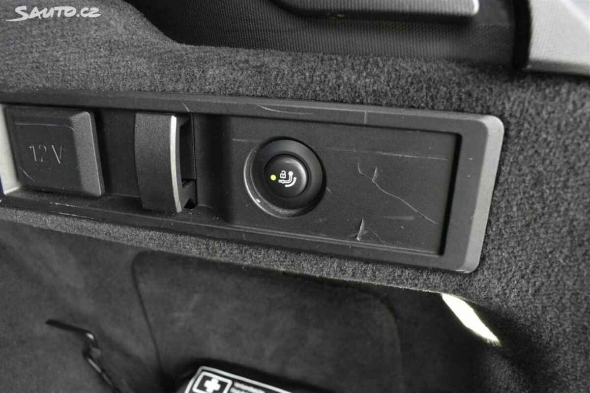 Fotografie vozu - klik pro zvětšení