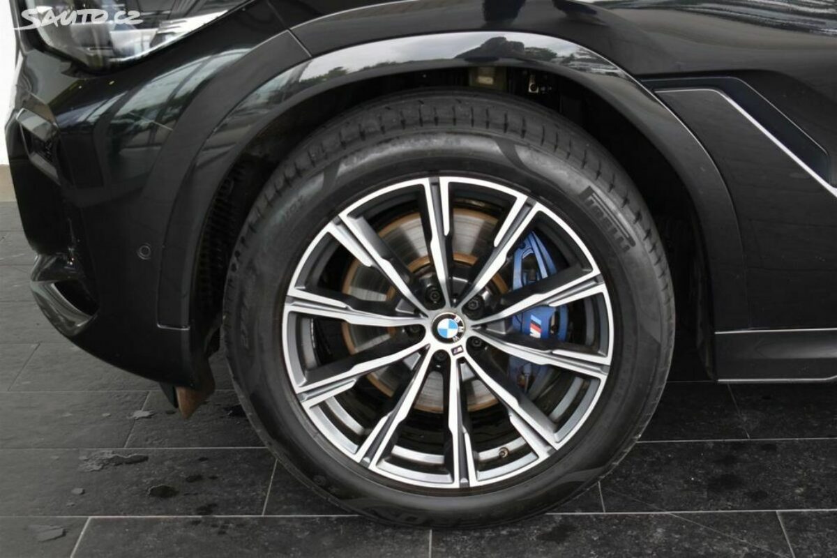 Fotografie vozu - klik pro zvětšení