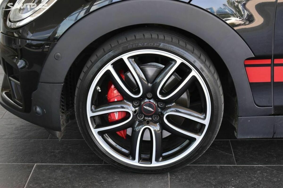 Fotografie vozu - klik pro zvětšení