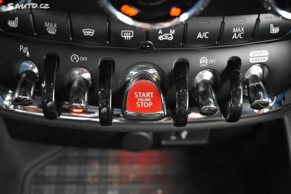 Fotografie vozu - klik pro zvětšení