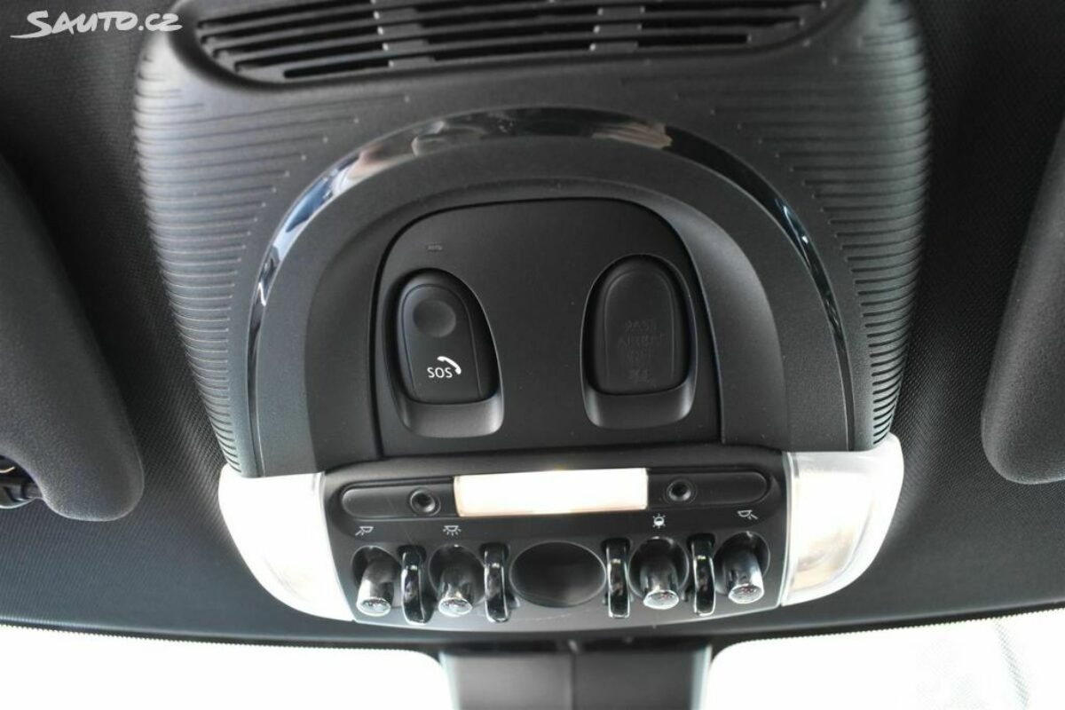 Fotografie vozu - klik pro zvětšení