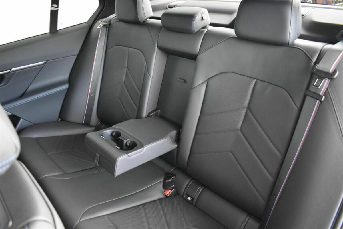 Fotografie vozu - klik pro zvětšení