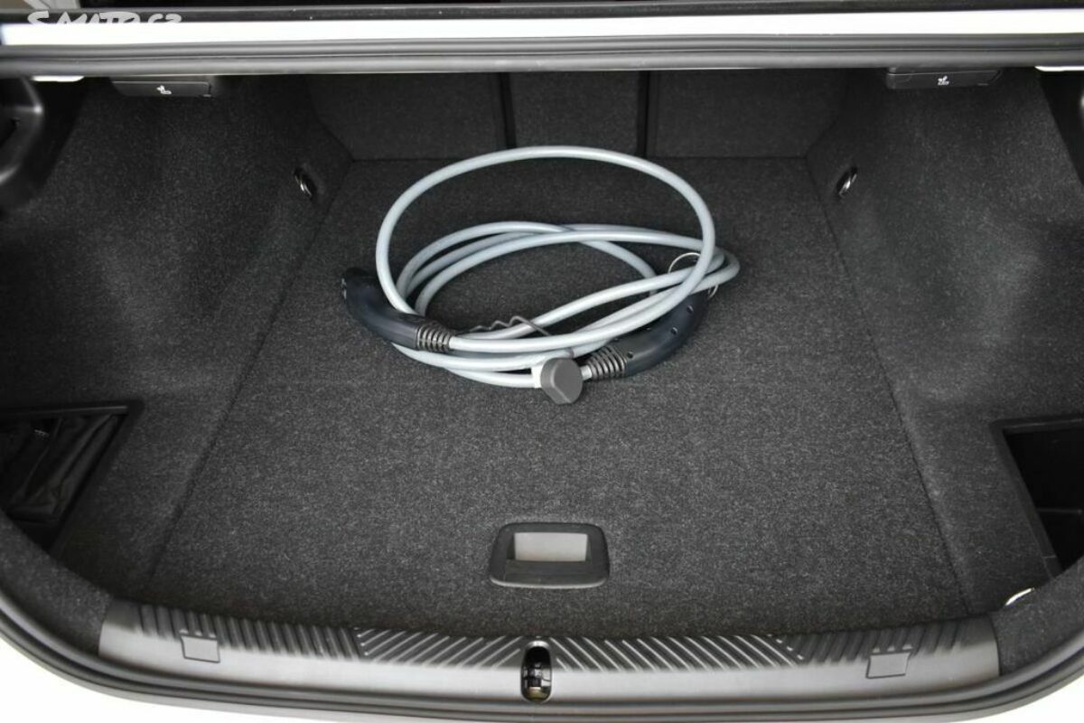 Fotografie vozu - klik pro zvětšení