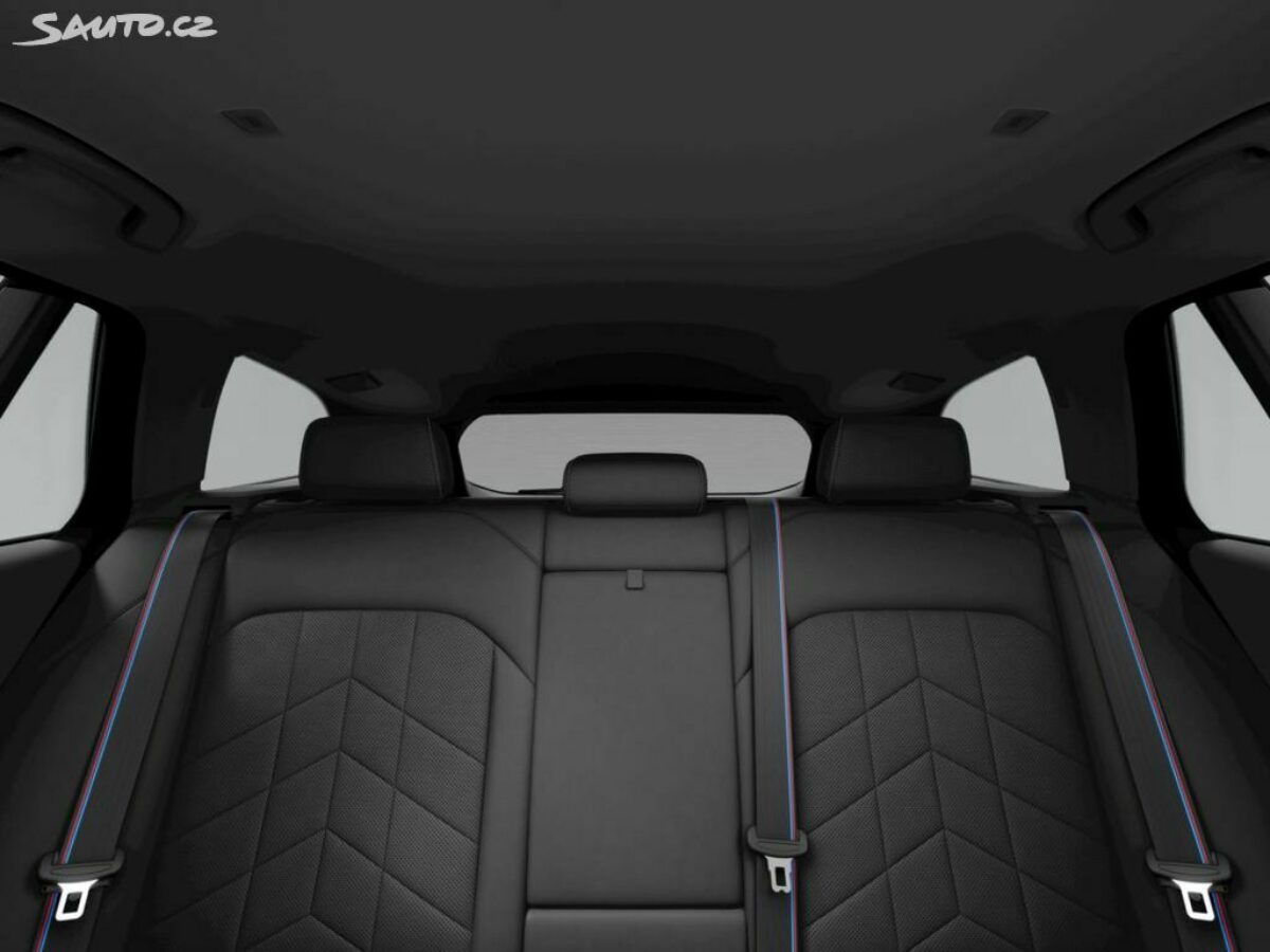 Fotografie vozu - klik pro zvětšení