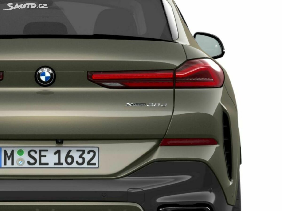 Fotografie vozu - klik pro zvětšení