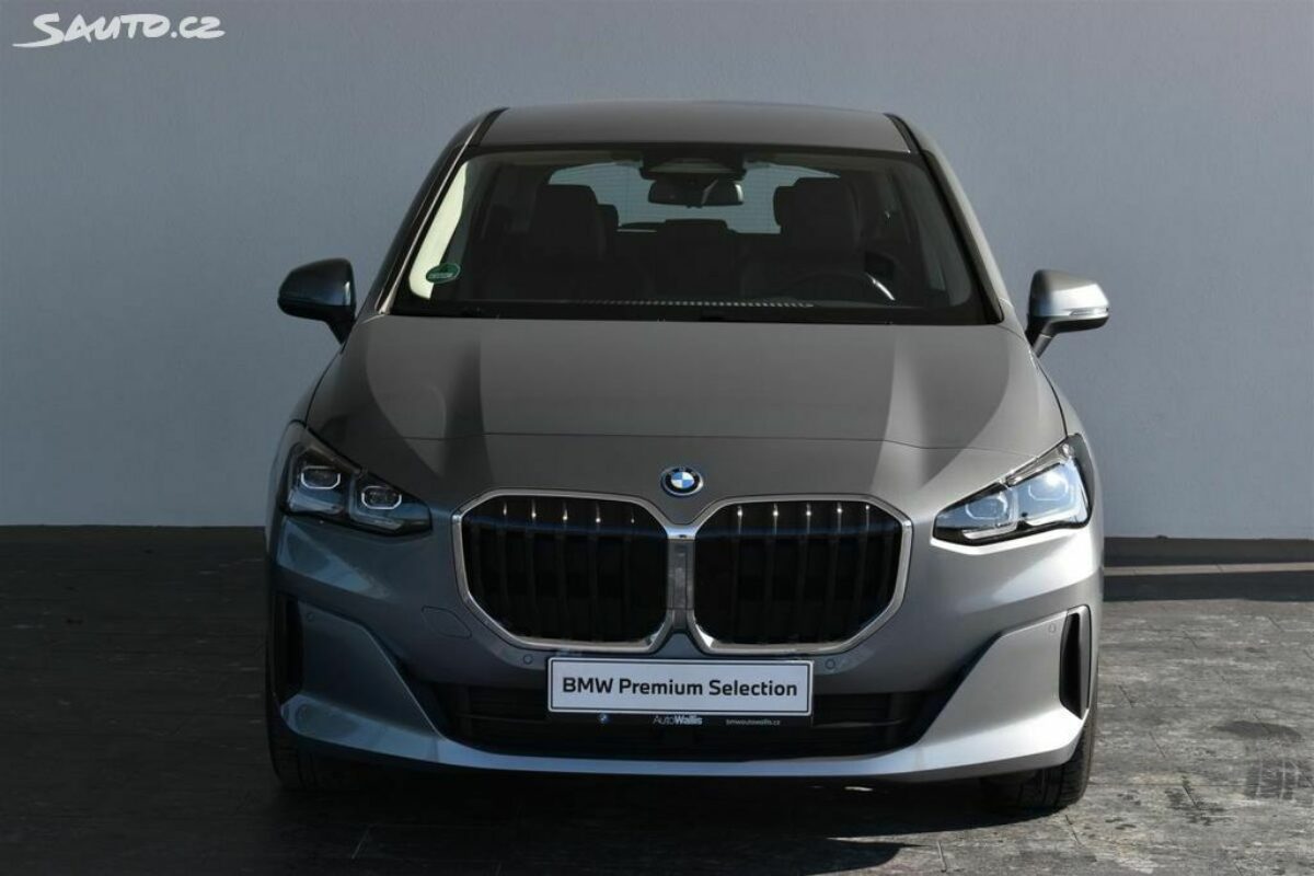 Fotografie vozu - klik pro zvětšení