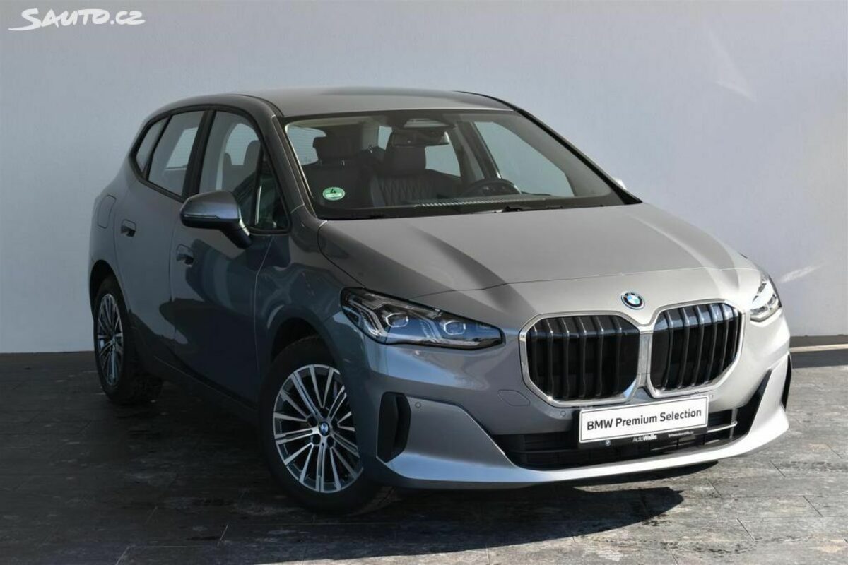 Fotografie vozu - klik pro zvětšení