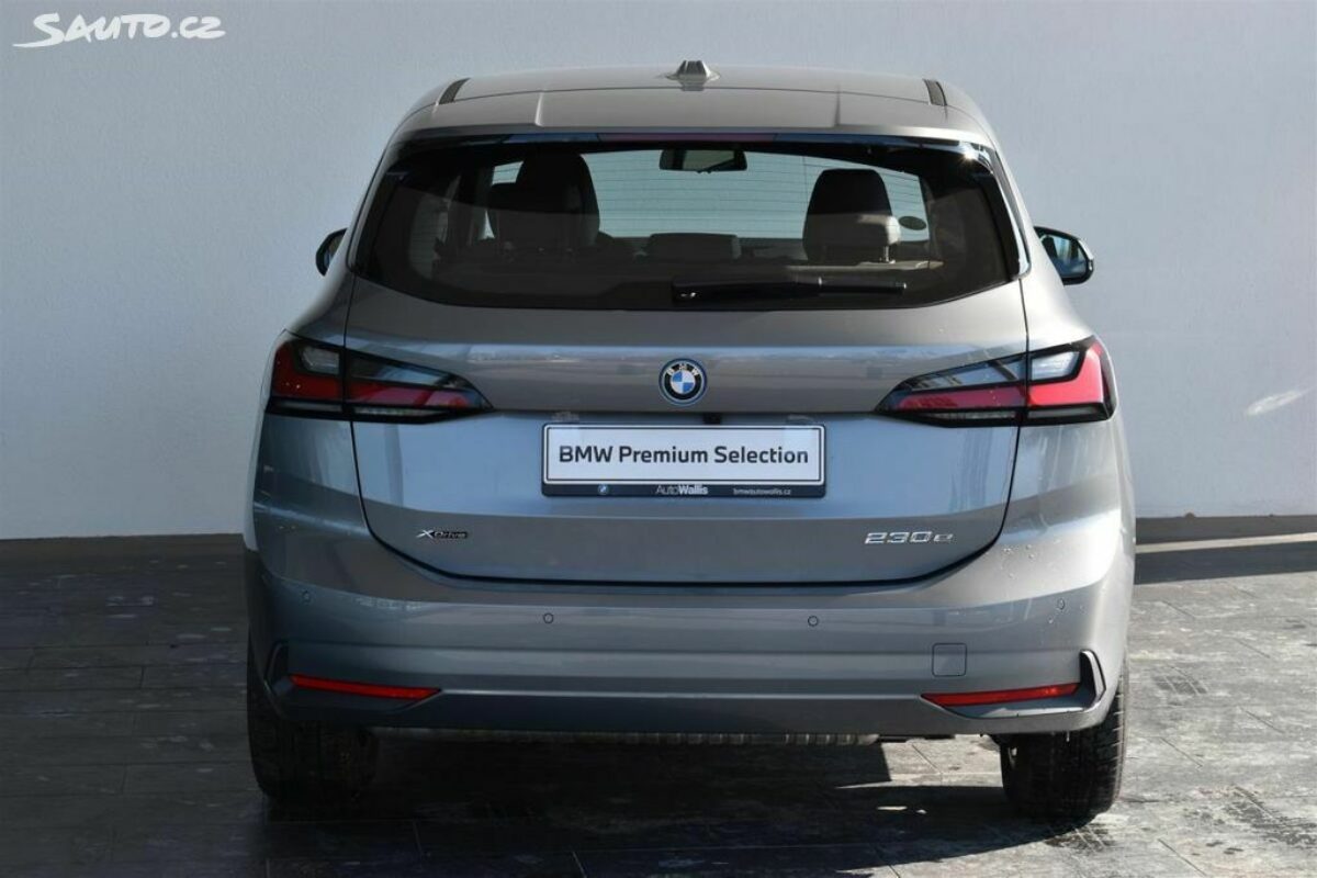 Fotografie vozu - klik pro zvětšení