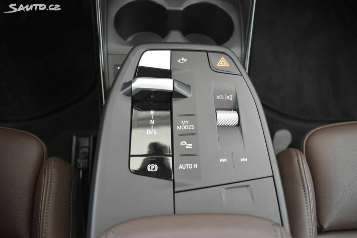 Fotografie vozu - klik pro zvětšení