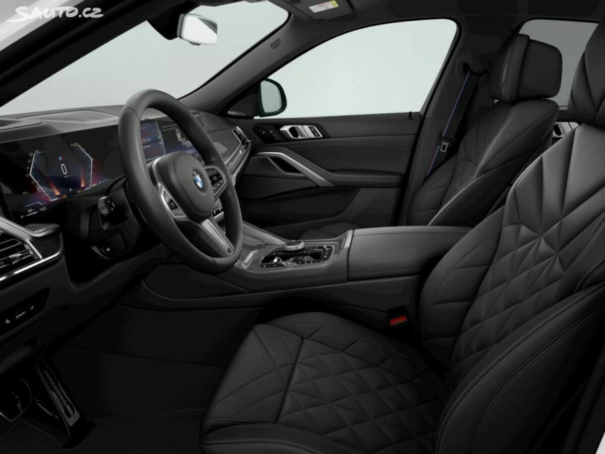 Fotografie vozu - klik pro zvětšení