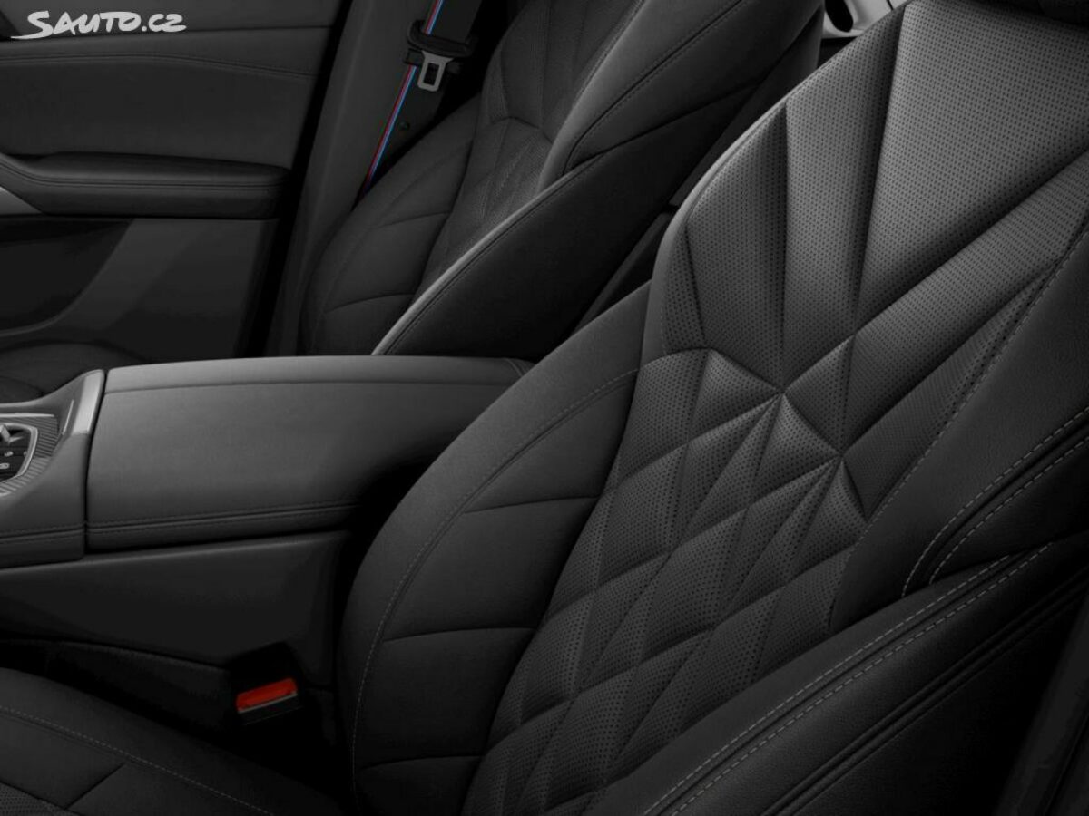 Fotografie vozu - klik pro zvětšení