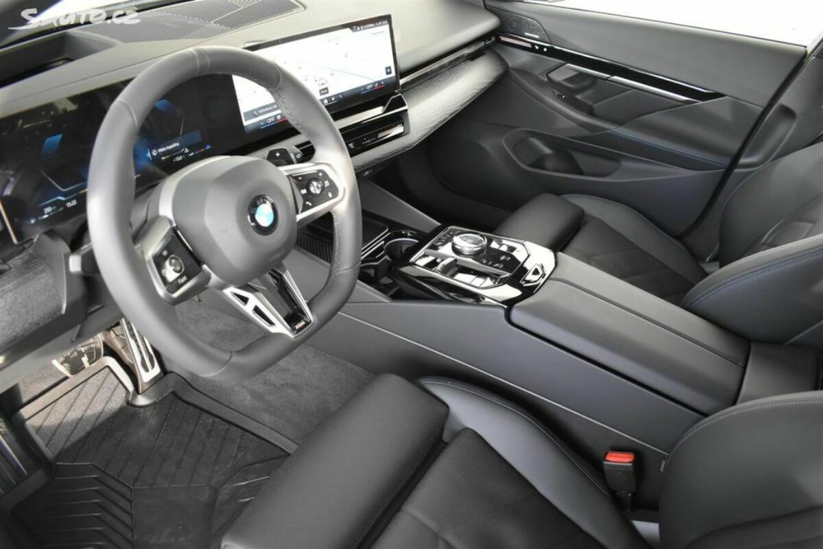 Fotografie vozu - klik pro zvětšení