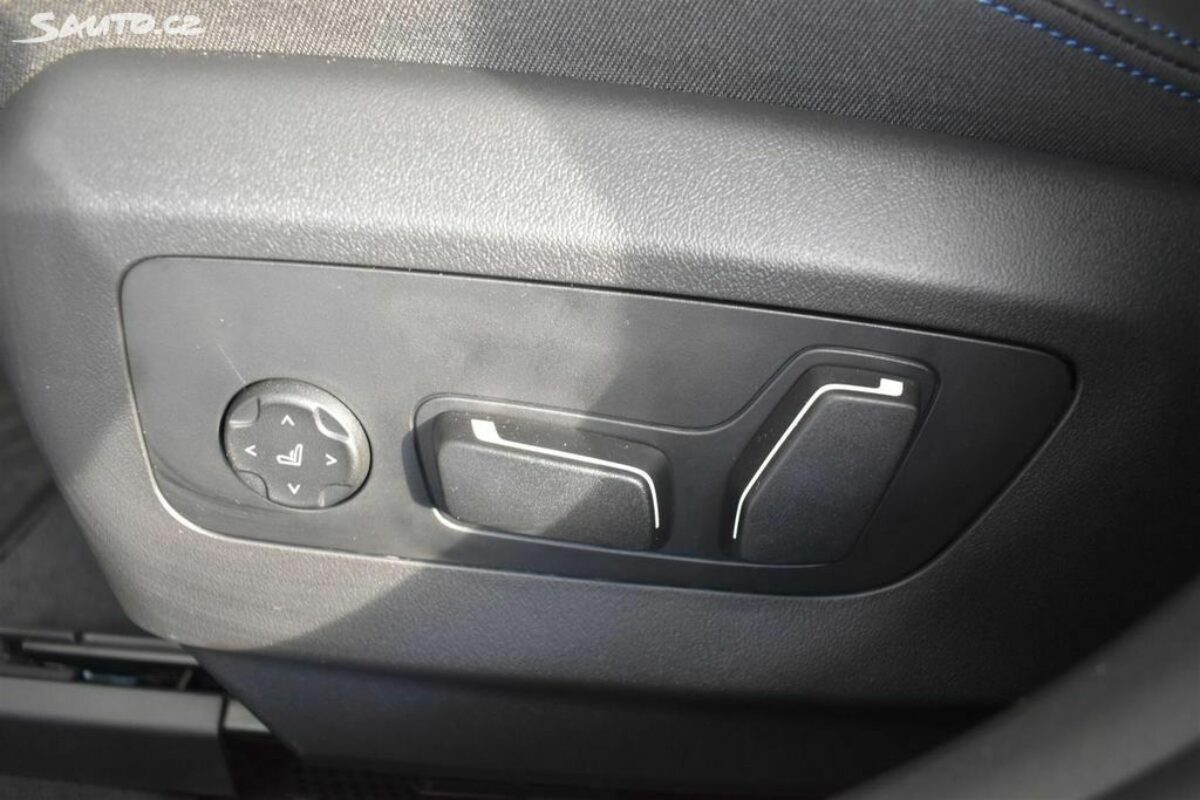 Fotografie vozu - klik pro zvětšení