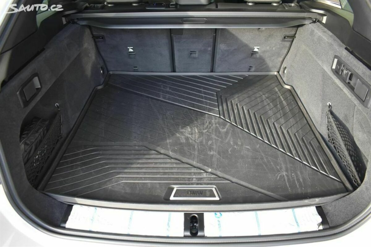 Fotografie vozu - klik pro zvětšení