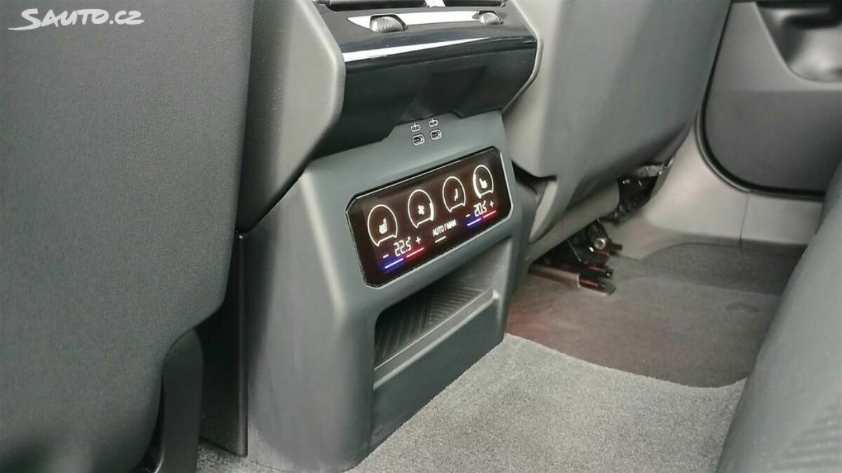 Fotografie vozu - klik pro zvětšení