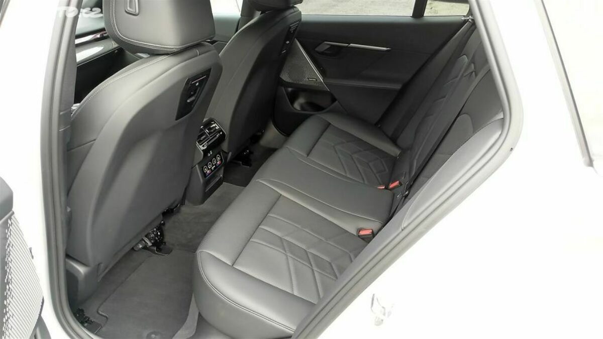 Fotografie vozu - klik pro zvětšení