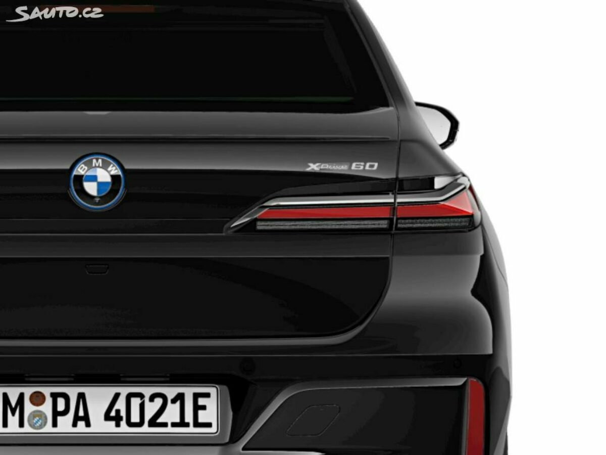 Fotografie vozu - klik pro zvětšení