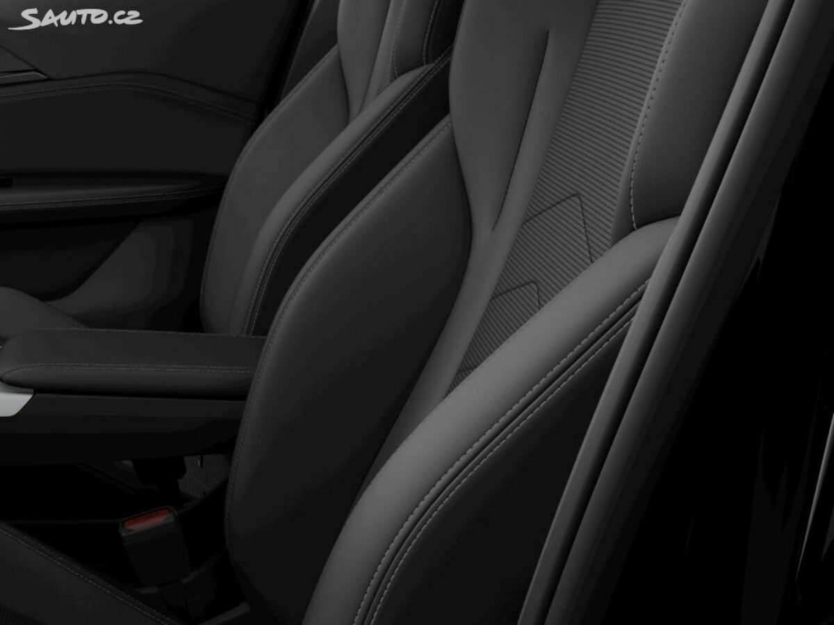 Fotografie vozu - klik pro zvětšení