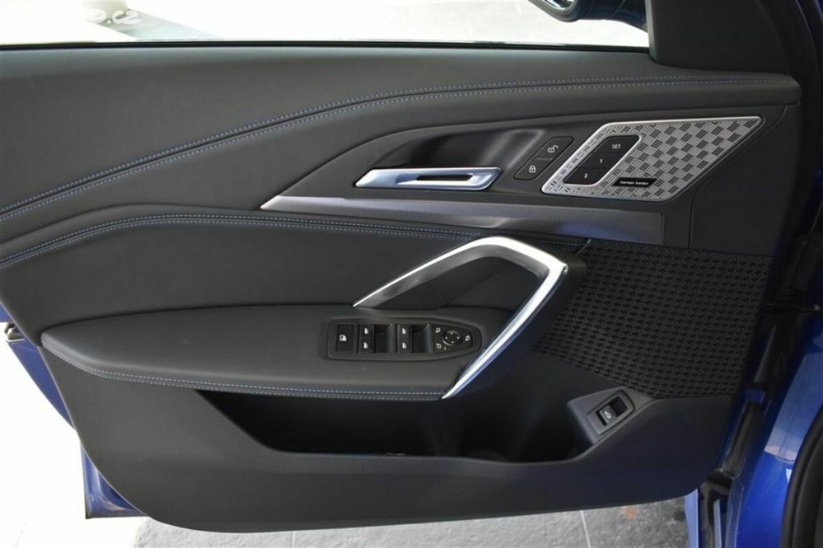 Fotografie vozu - klik pro zvětšení