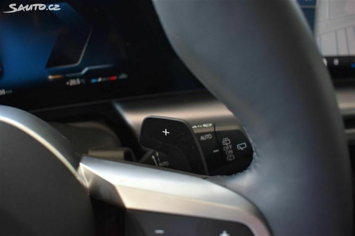 Fotografie vozu - klik pro zvětšení