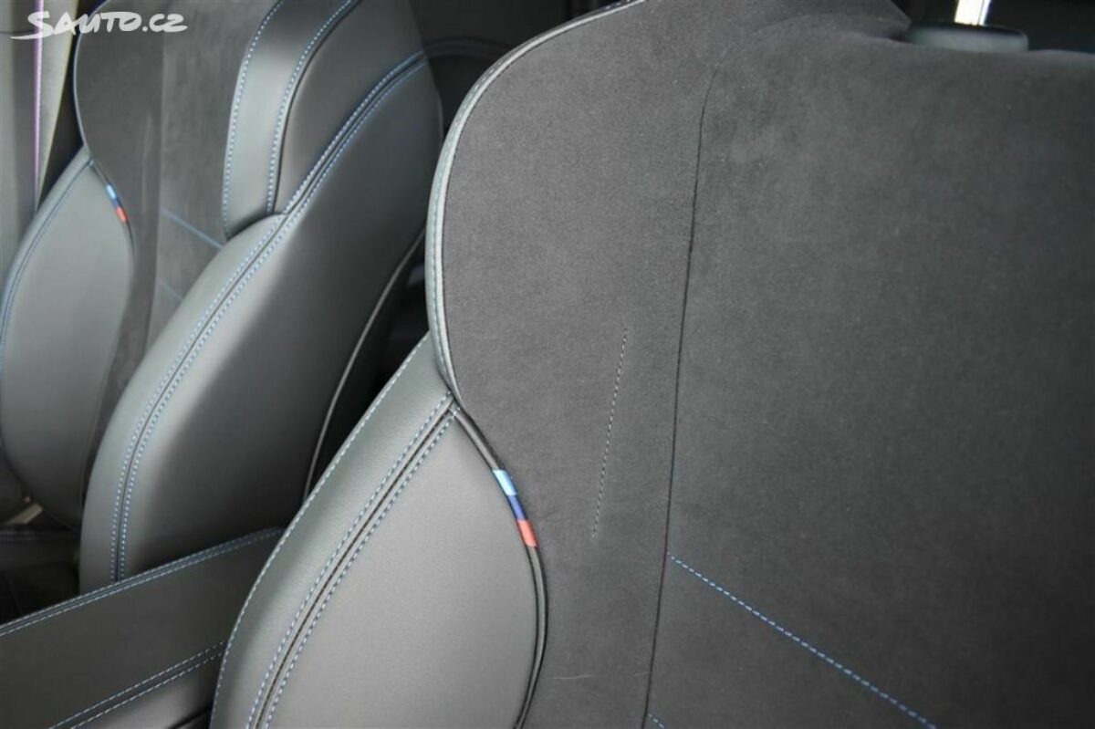 Fotografie vozu - klik pro zvětšení