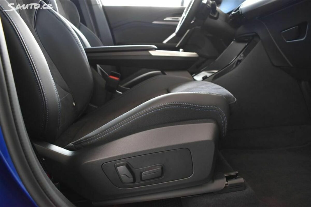 Fotografie vozu - klik pro zvětšení