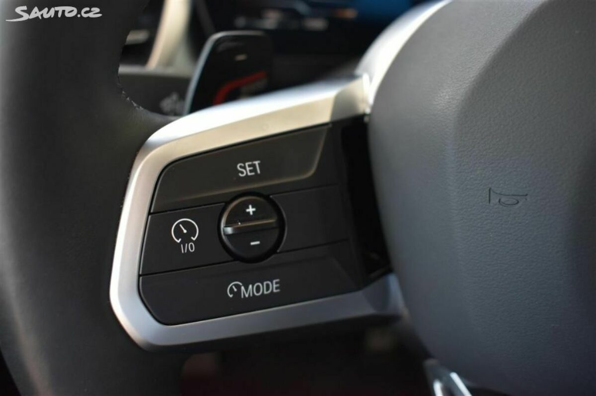 Fotografie vozu - klik pro zvětšení