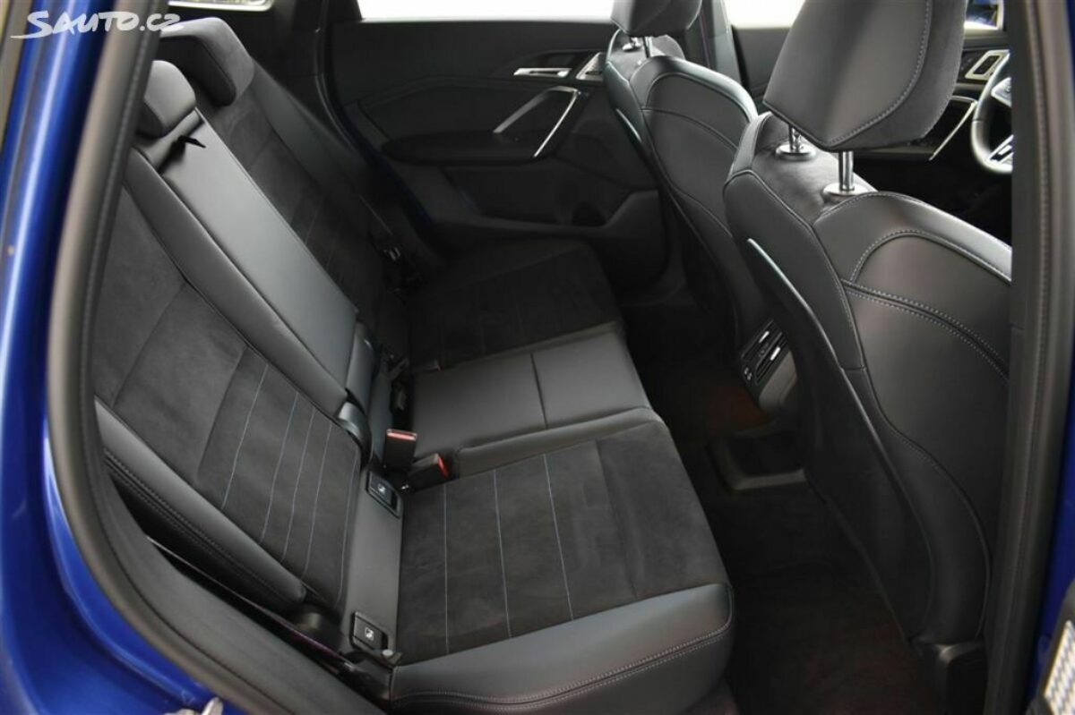 Fotografie vozu - klik pro zvětšení