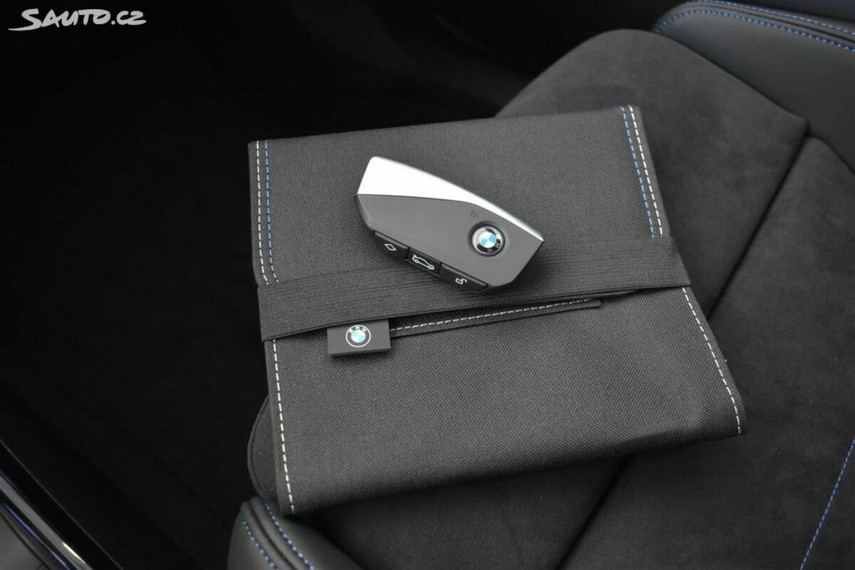 Fotografie vozu - klik pro zvětšení