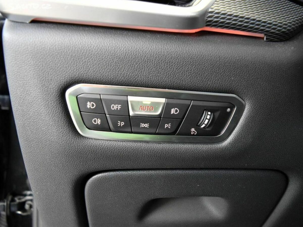 Fotografie vozu - klik pro zvětšení