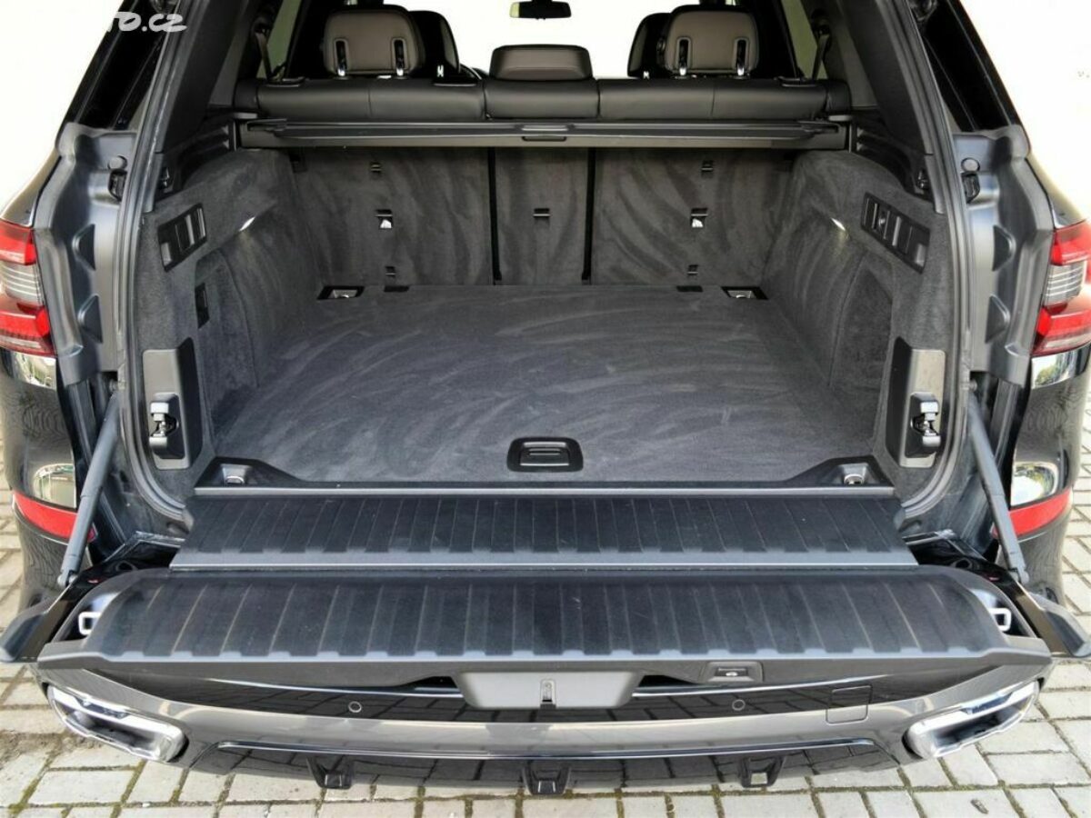 Fotografie vozu - klik pro zvětšení