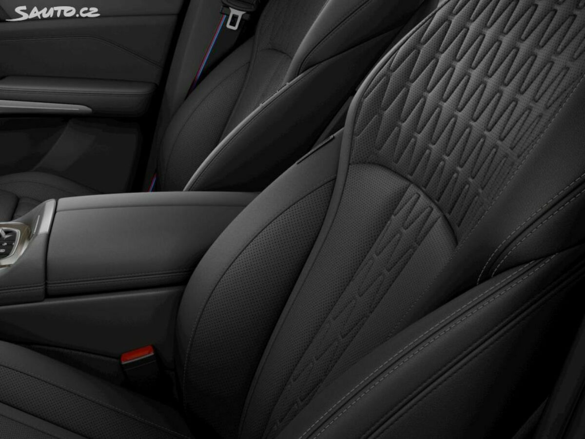 Fotografie vozu - klik pro zvětšení