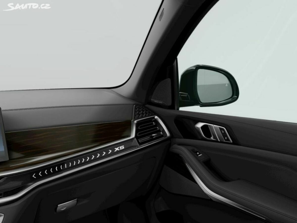 Fotografie vozu - klik pro zvětšení